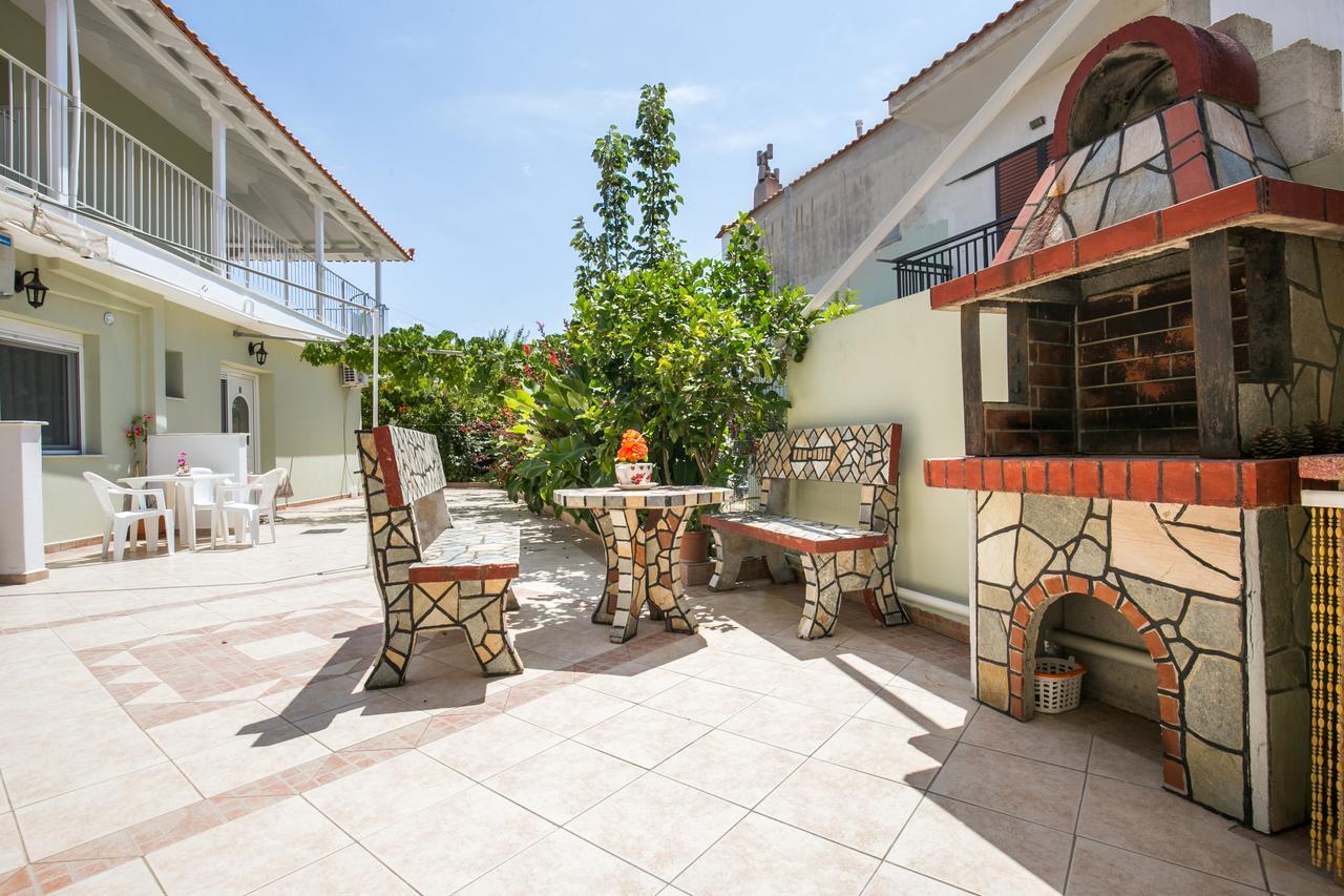 Villa Dimitris Potos Luaran gambar
