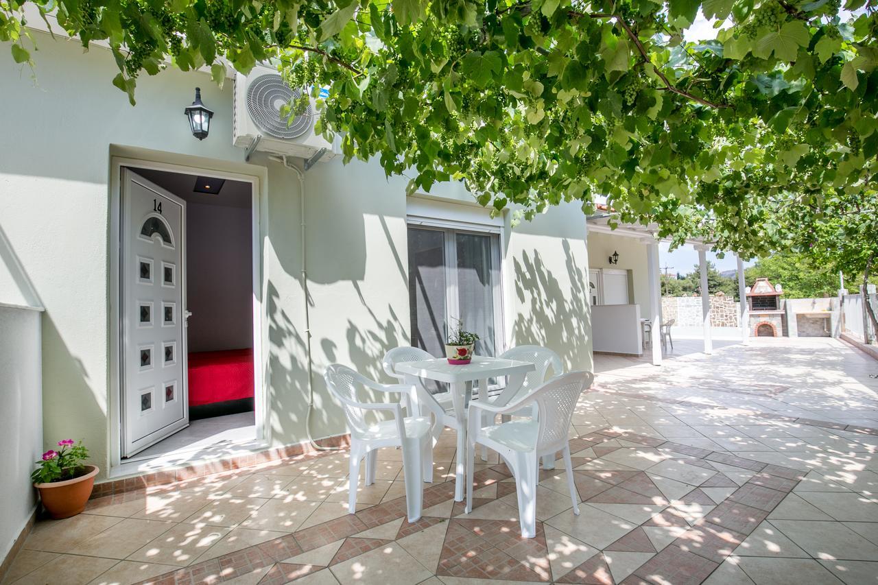 Villa Dimitris Potos Luaran gambar
