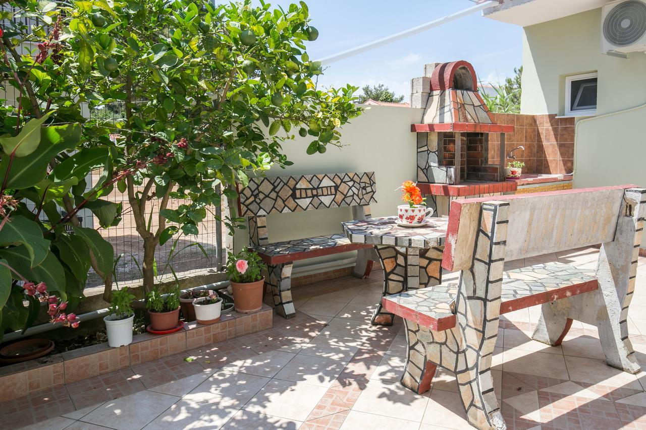 Villa Dimitris Potos Luaran gambar